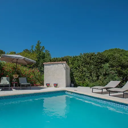 Pin Parasol Semesterbostad