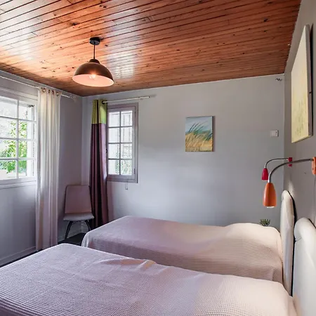 Pin Parasol בית נופש *